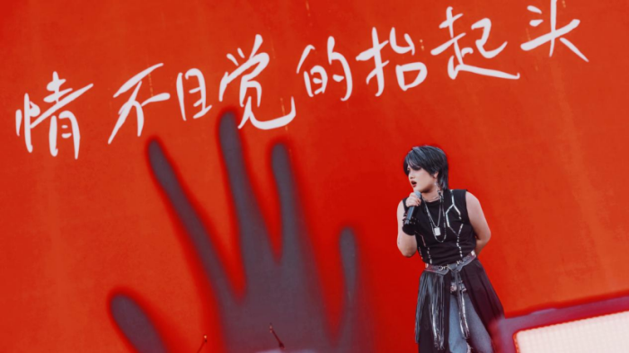 00后实力创作Vocal凡清携乐队燃翻扬州枣林湾音乐节315.png