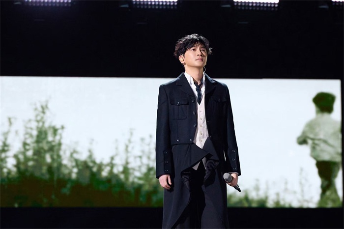 苏有朋《声生不息·华流季》以声叙事 《数到十》被赞“高唱商”