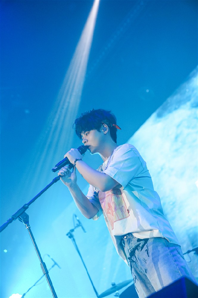 01.jpg